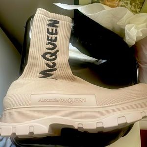 Alexander McQueen sneakers size 44 worn once!